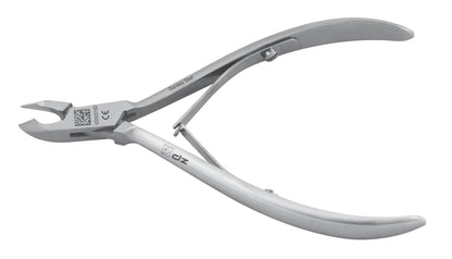 Cuticle nippers for diabetics